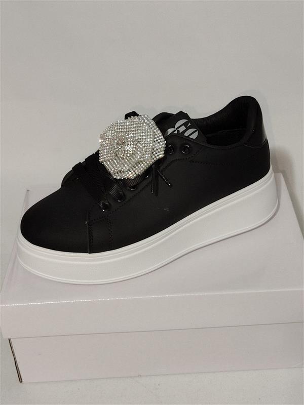 WW210 női félcipő fk40